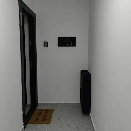 Porta Porta 22 - Free Garage