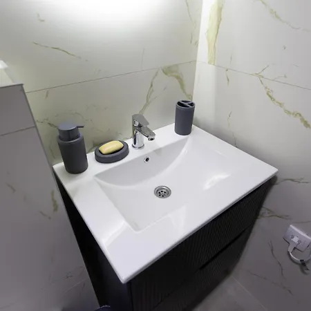 Porta Porta 22 - Free Garage *