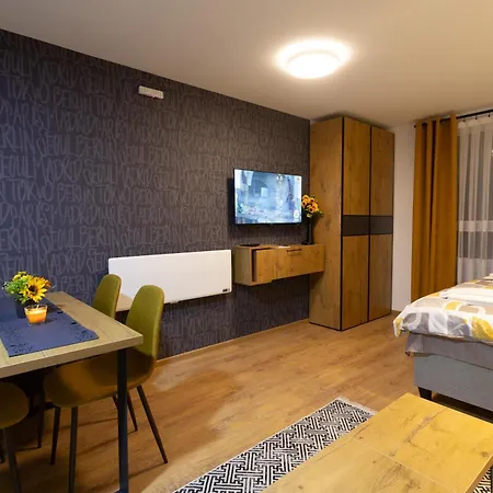 Porta Porta 22 - Free Garage