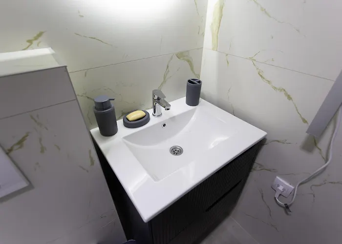 Porta Porta 22 - Free Garage *